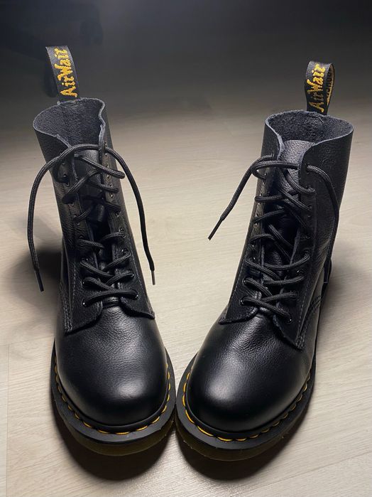 Dr Martens marimea 40