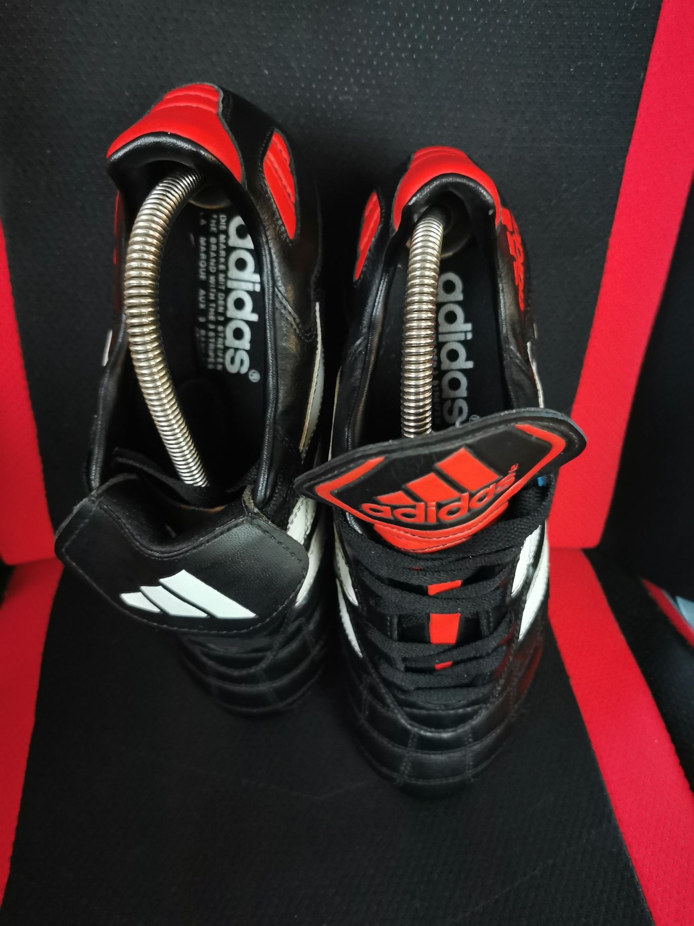 Ghete Fotbal Adidas Predator 41 Piele