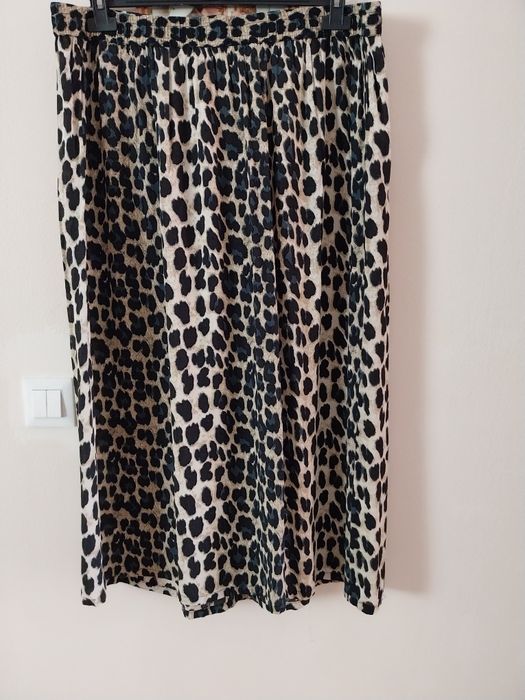 Fusta nouă de vara , super drăguța