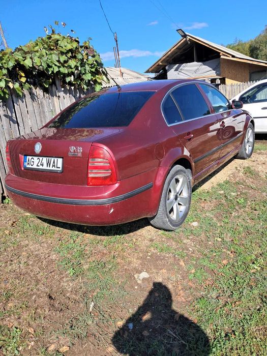 Vând Skoda Superb