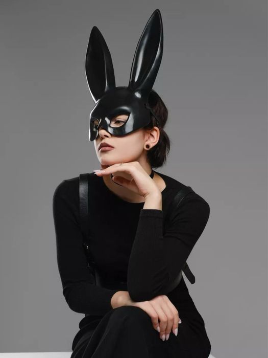 Playboy маска черного цвета