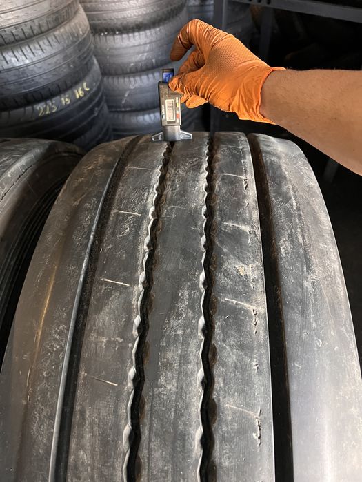 2 anvelope camion 385/65/22.5 , Continental /Michelin , 12-13 mm