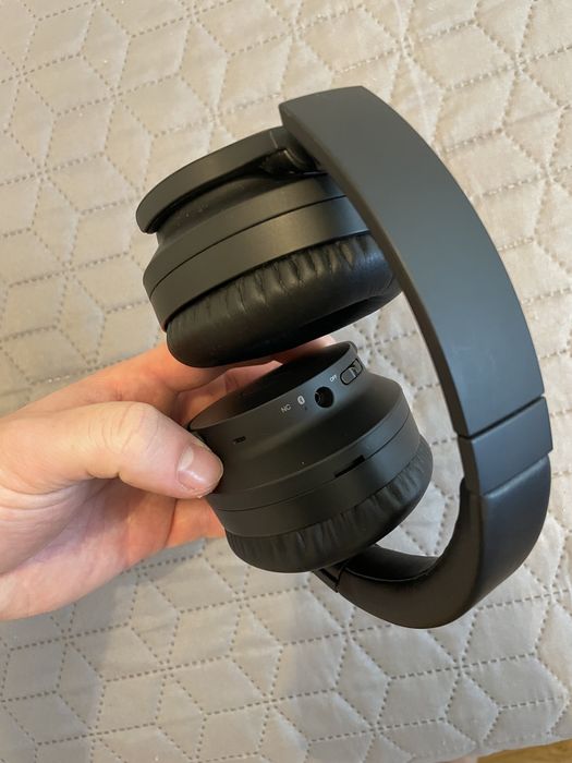 Audio-Technica ATH-ANC700BT