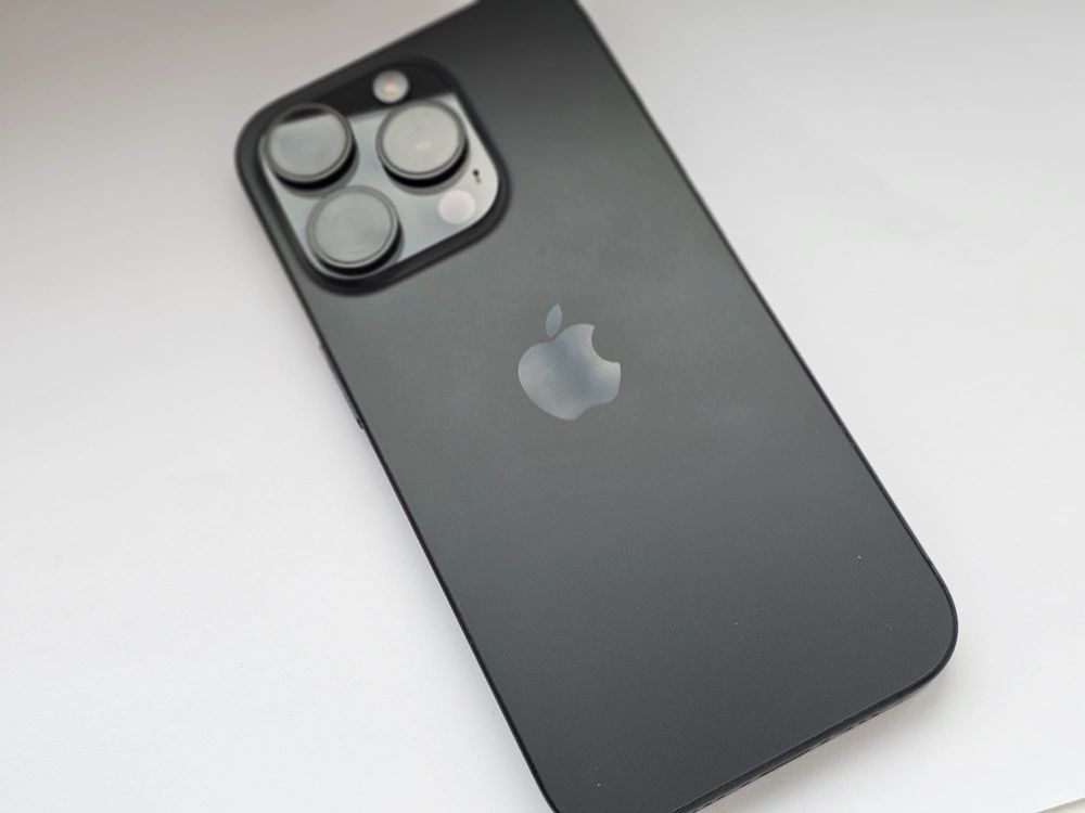 Iphone 15 pro impecabil