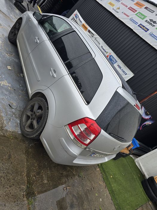 Opel zafira b 2010