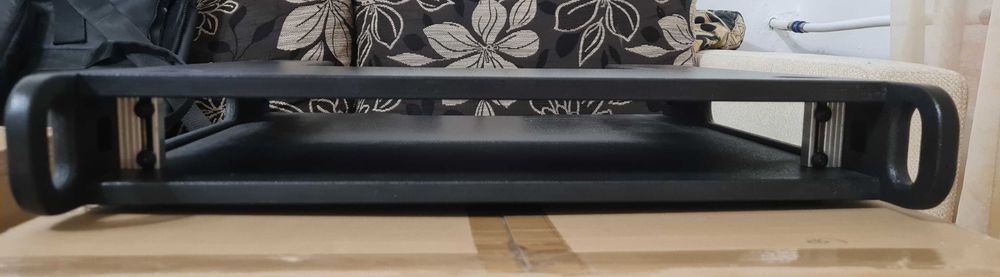 Rack pentru module de 19 inchi