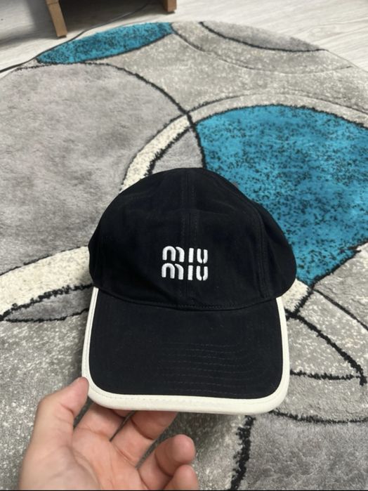 sapca miu miu neagra