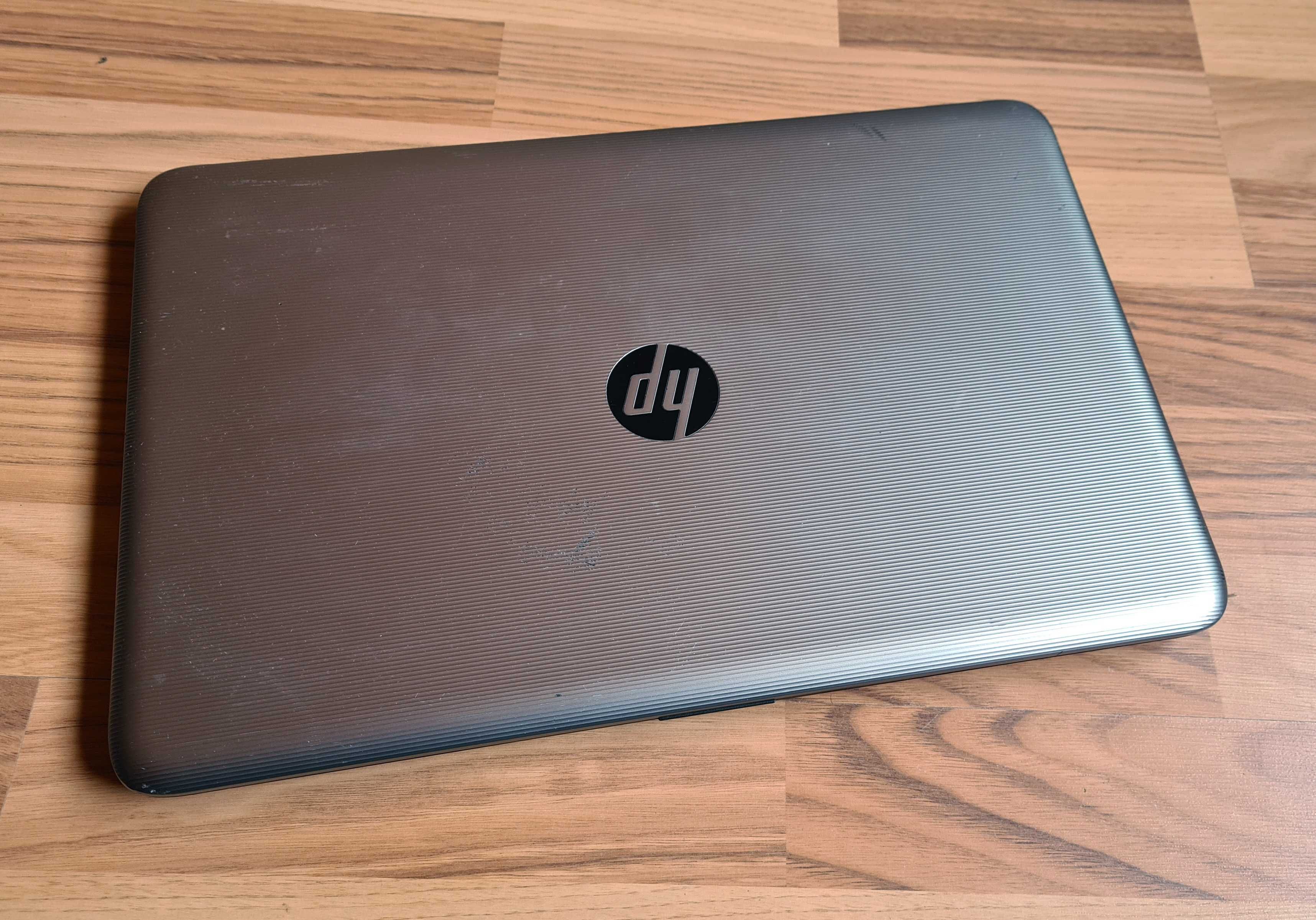Laptop Slim HP 15" Full HD, i3-5005u, 6 GB Ram, SSD 1280 GB bateria 3h