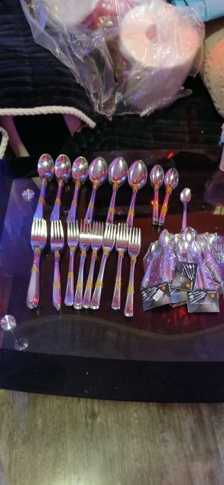 Вилици лъжици нови