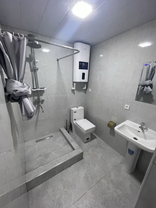 Продаётся 128 кв нежилое полуподвалное помещение с арендатором