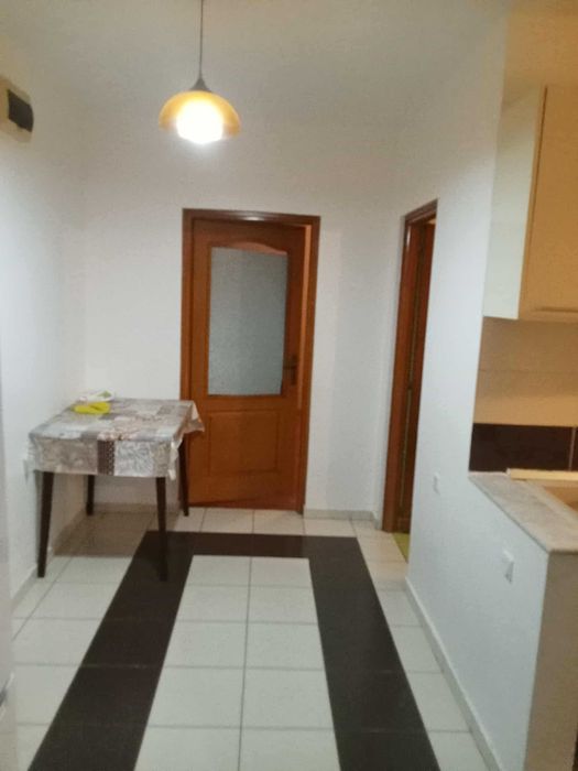 Inchiriez apartament in Baia mare pe strada  Vic