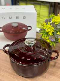 Продукции Smeg (набор ножей + кастрюль + доска за 50 000тг)