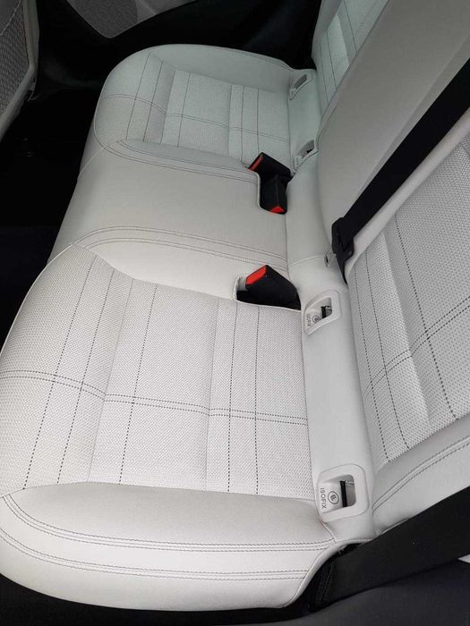 Vand Mercedes-Benz , categoria A 200 D, 2016