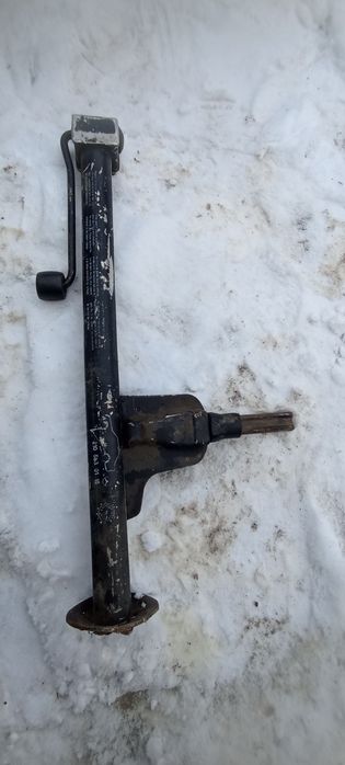 Продам домкрат оригинал Мерседес