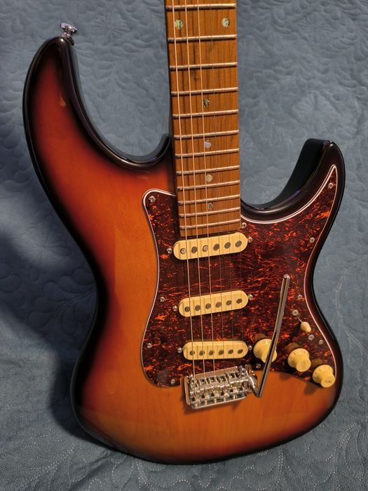 Chitara electrica SIRE S7 by Larry Carlton + Accesorii