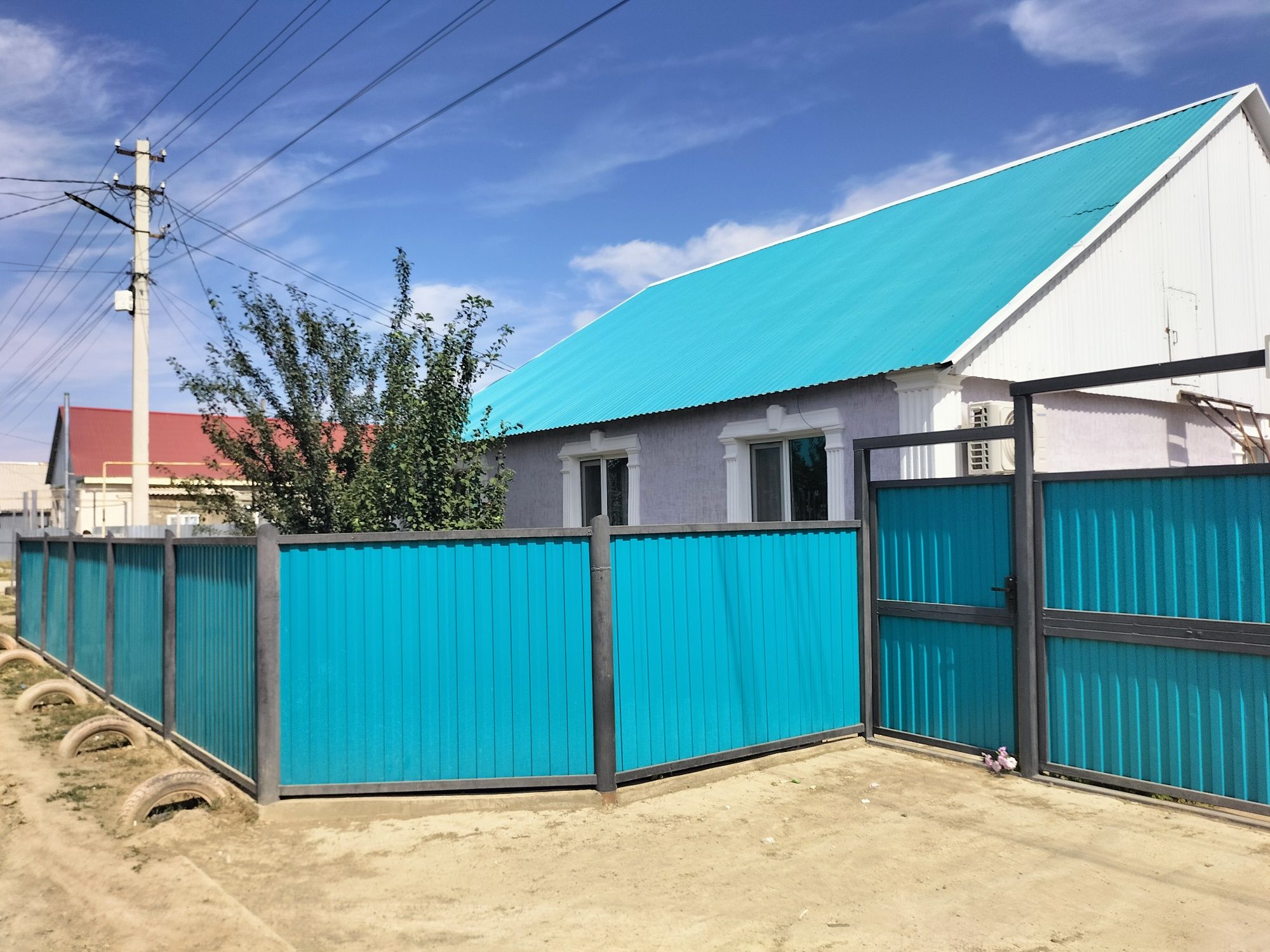 Продается теплый, уютный дом в ст. Зачаганский.