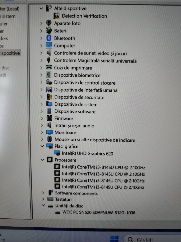 Laptop HP/ 14 inch / i3-8145U/ 8 GB RAM / ssd 512 GB/