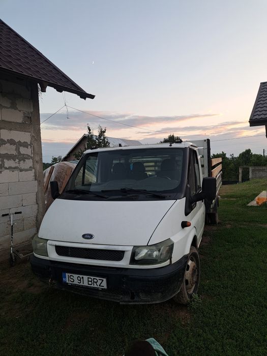 Vând Ford transit 2.4