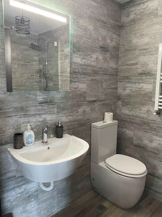 Apartament  de inchiriat 3 camere Season Residence Drumul Poienii