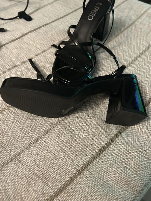 Sandale il paso din puele lacuita