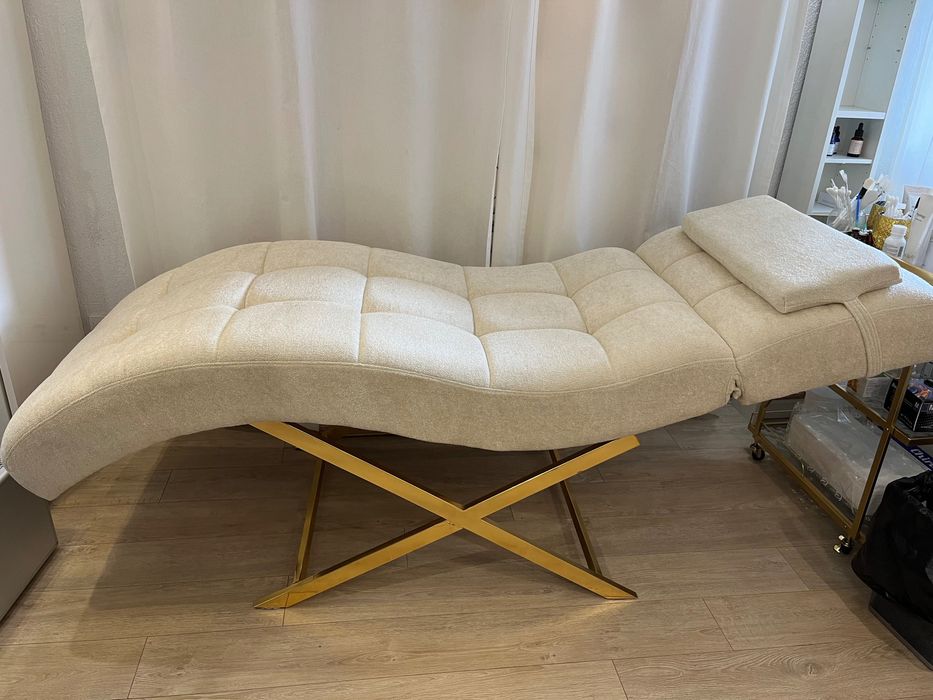 Козметична кушетка