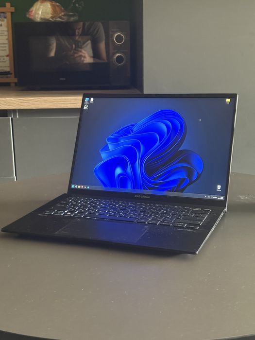 Ноубук Asus ZenBook 14 (um3402y)