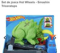 Dinozaur Set de joaca Hot Wheels - Smashin Triceratops