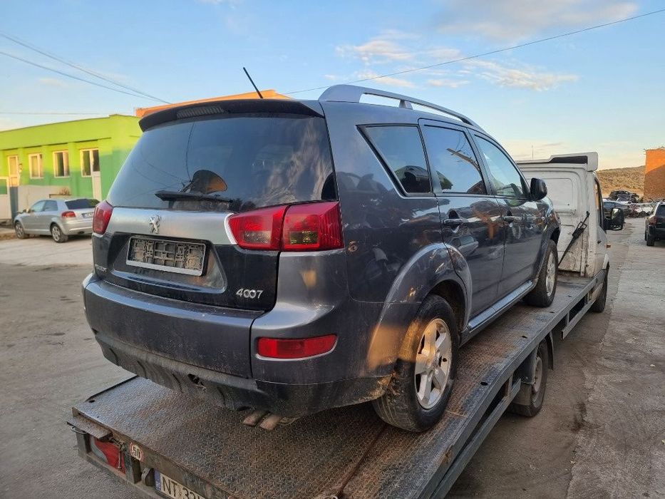 Dezmembrez Peugeot 4007 motor 2.2hdi 156cp 4HN 4x4 cutie de viteze manuala transfer usa portiera stanga dreapta fata spate fuzeta planetara dezmembrari