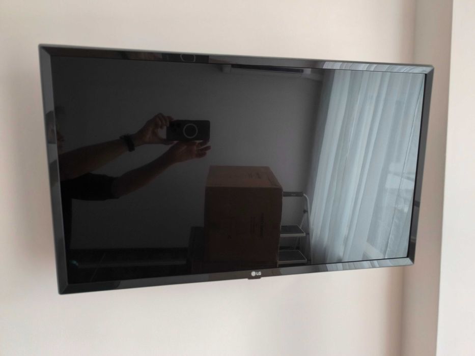 Телевизор LG 32"