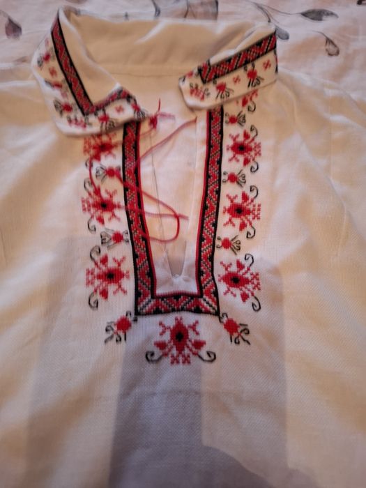 Юношеска риза за носия