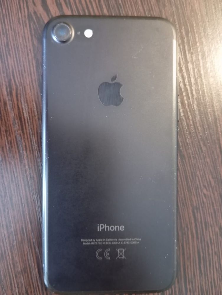iPhone 7 black продаю