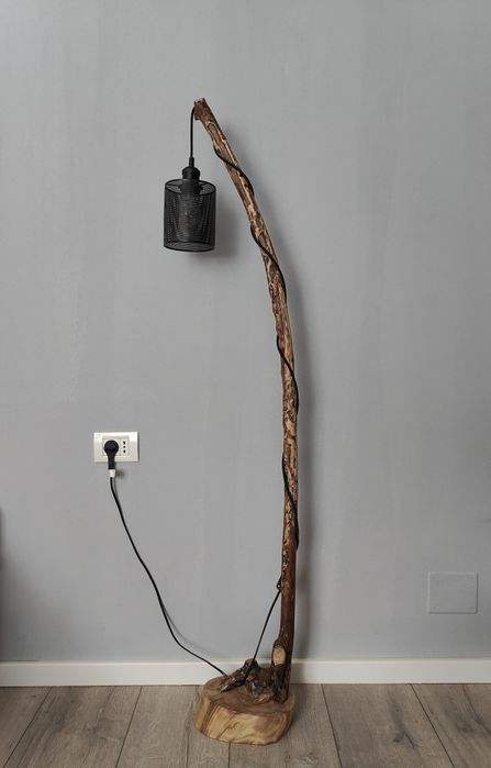 Lampadar / lampa din lemn