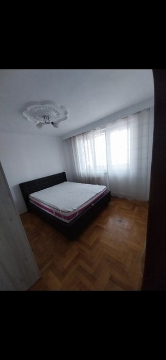 Apartament cu 2 camere de închiriat