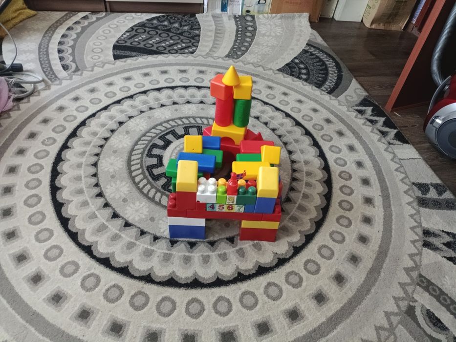 Продам ковер 2*3.