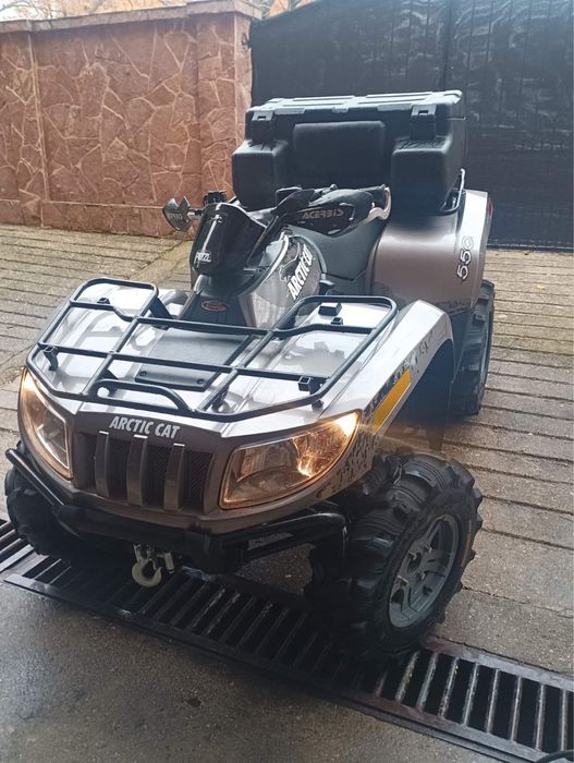 Arctic Cat 550 4x4 an fabricatie 2012