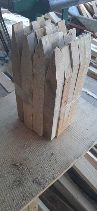 ȚĂRUȘI/RIGLE LEMN pt delimitare teren sau gard grădină