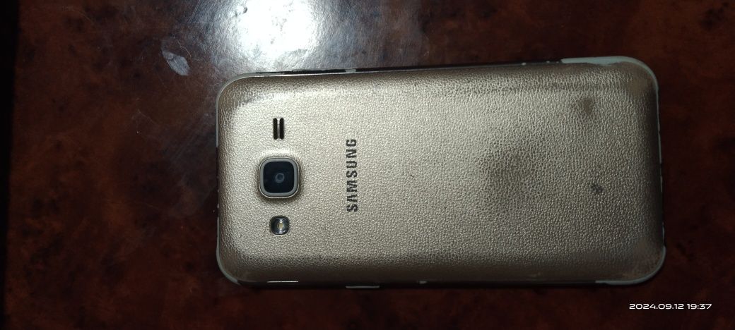 Samsung Galaxy J2