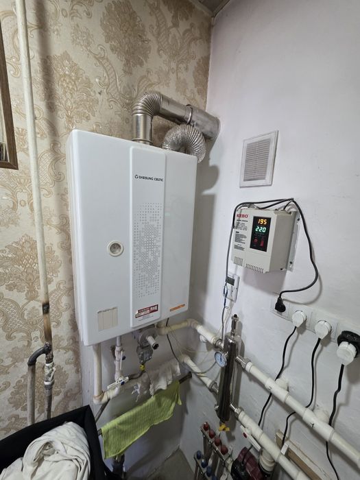 Кибрай тум. Дурмон Қ.Ф.Й. Бирлик мах. 6 сот. 6 хонали уй сотилади.