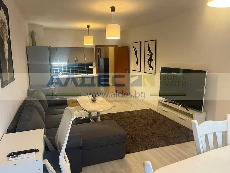 Дава се под наем Двустаен апартамент в София, Център - 72 кв.м за 765 € - Снимка #1