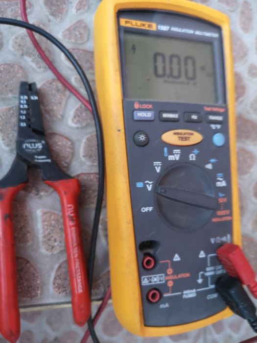 Fluke 1587 Дигитален Тестер Мултицет измерване Изолация Клещи Крипване