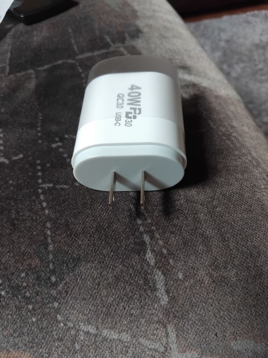 Incarcator rapid /Adaptor la priza USA/Japan ,Nou