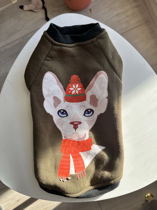 Дрехи за котки отлично състояние