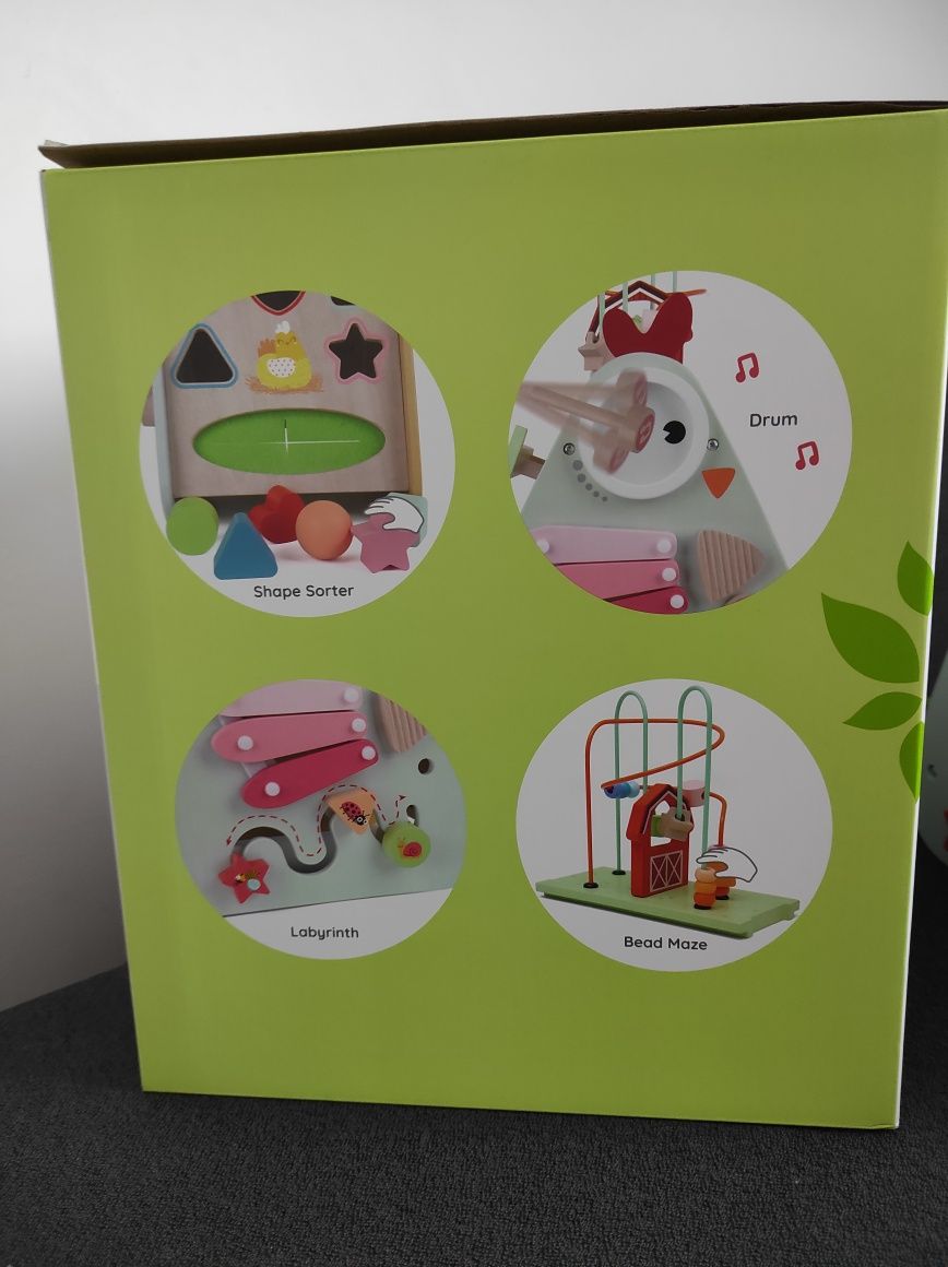 Център за активностu Happy hen activity box