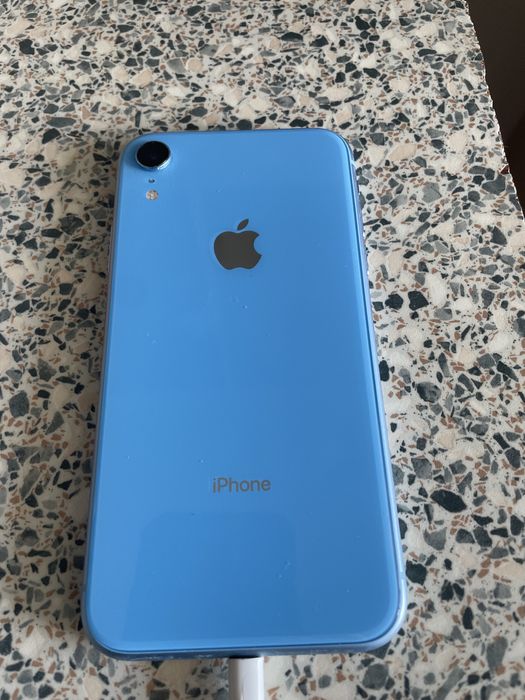 Продам Iphone XR 128 Gb