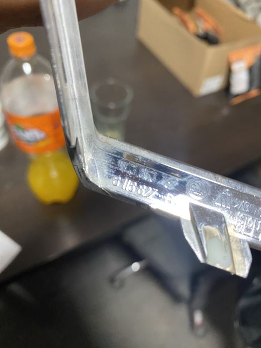 Ornament crom proiector stanga Skoda Octavia 4