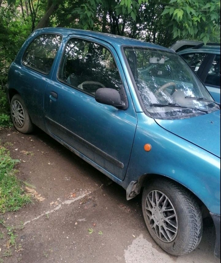 Nissan Micra на части