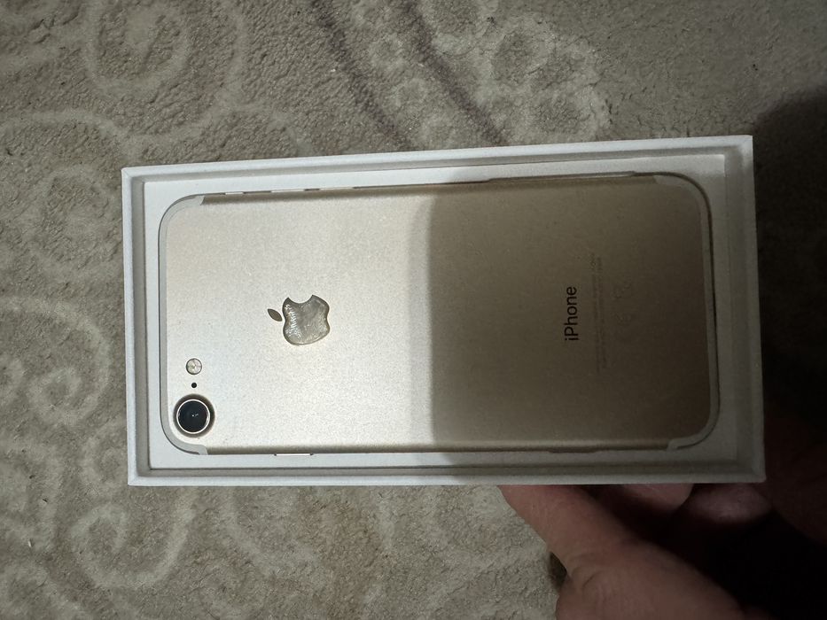 Айфон 7 нақты алатын адамға түсіп беремін