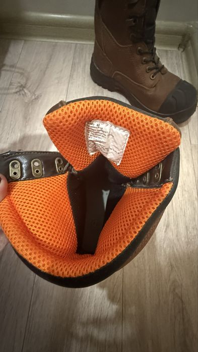 Продам зимние ботинки Cobber