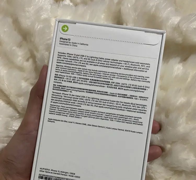 iPhone 13 NOU • Sigilat • Neverloked • 128 GB