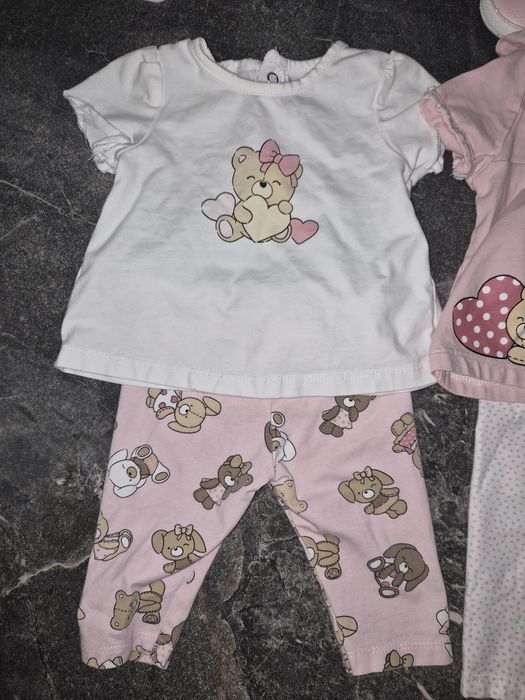 Лот бебешки дрешки за момиче 1- 2 месеца